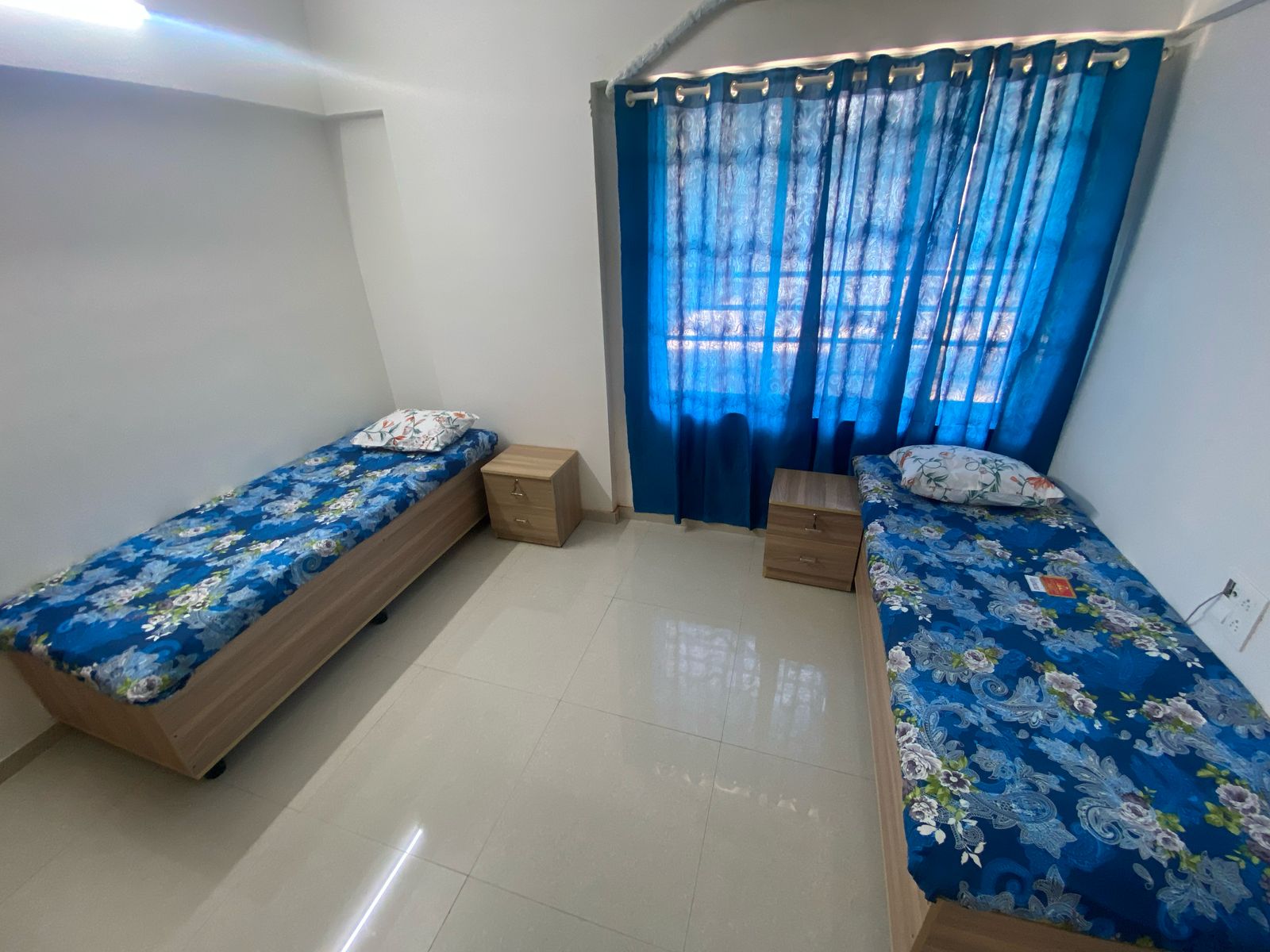 PG in Kandivali East